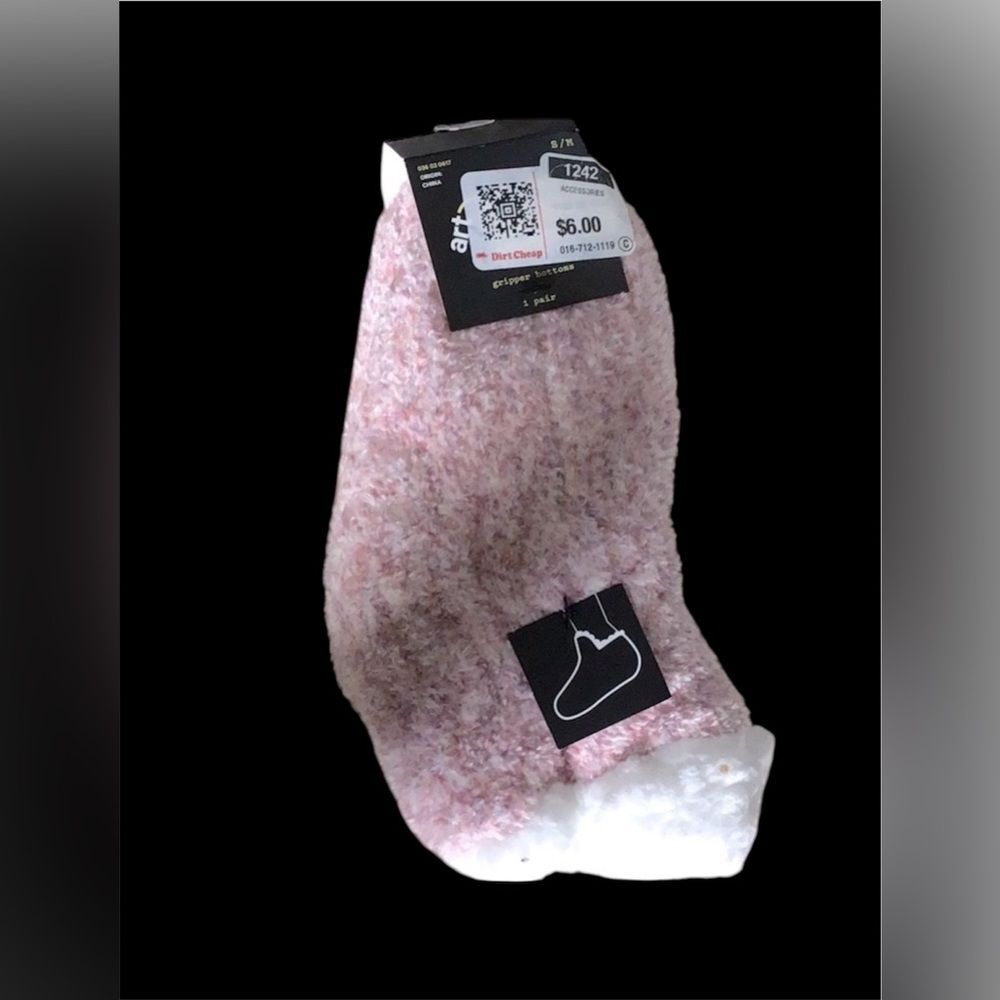 Art class Pink slipper socks! Small/ medium